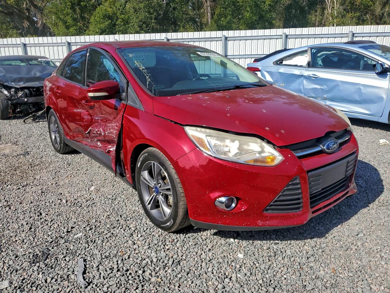 2014 FORD FOCUS SE photo 4