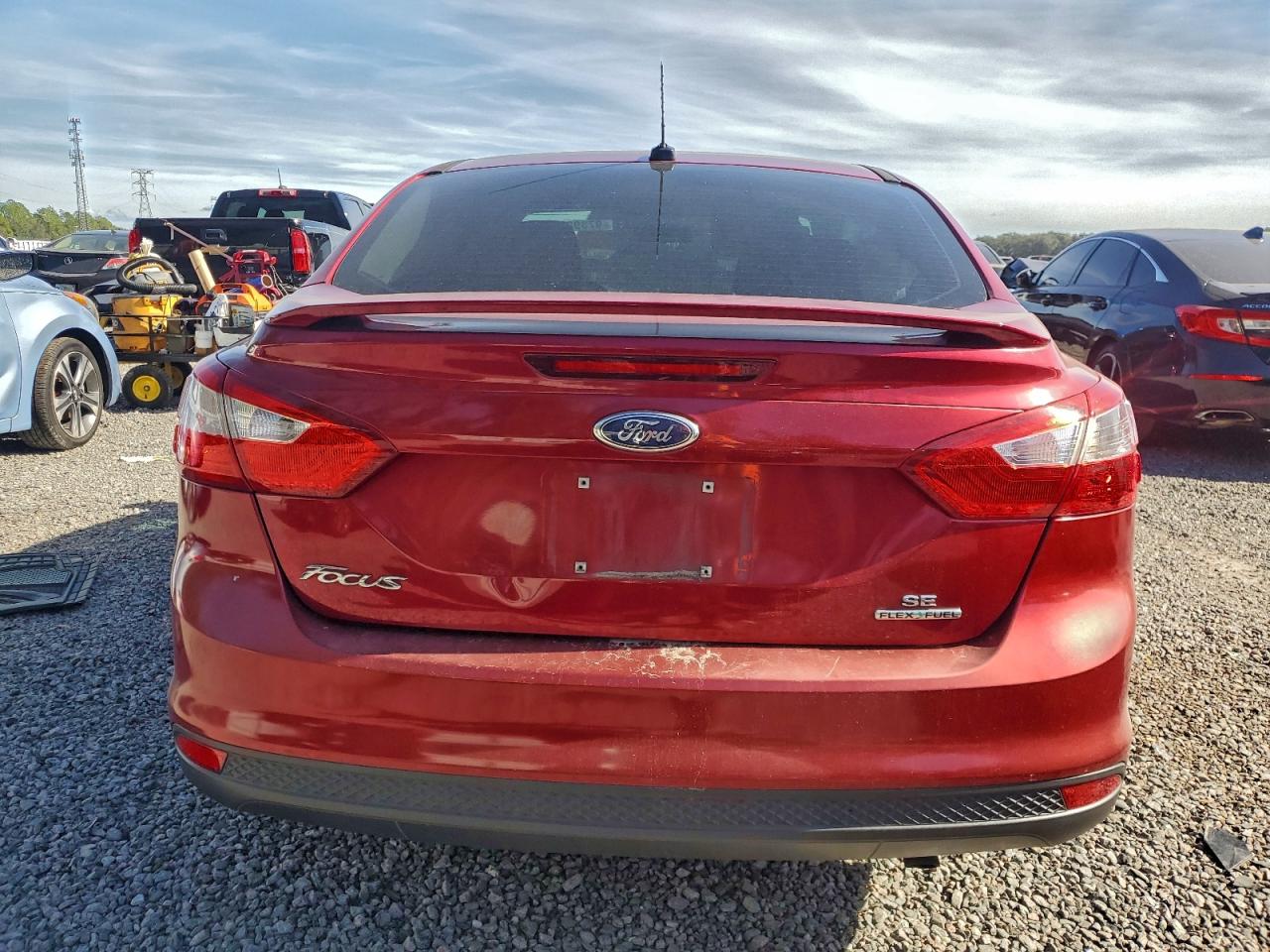 2014 FORD FOCUS SE photo 6