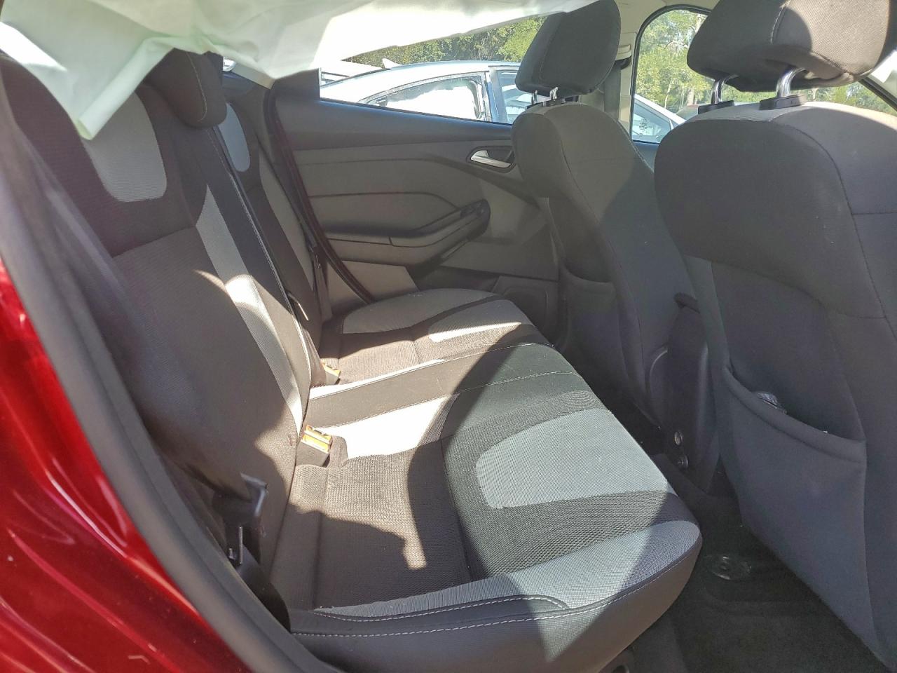 2014 FORD FOCUS SE photo 10