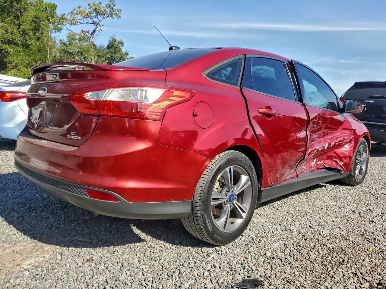 2014 FORD FOCUS SE photo 3