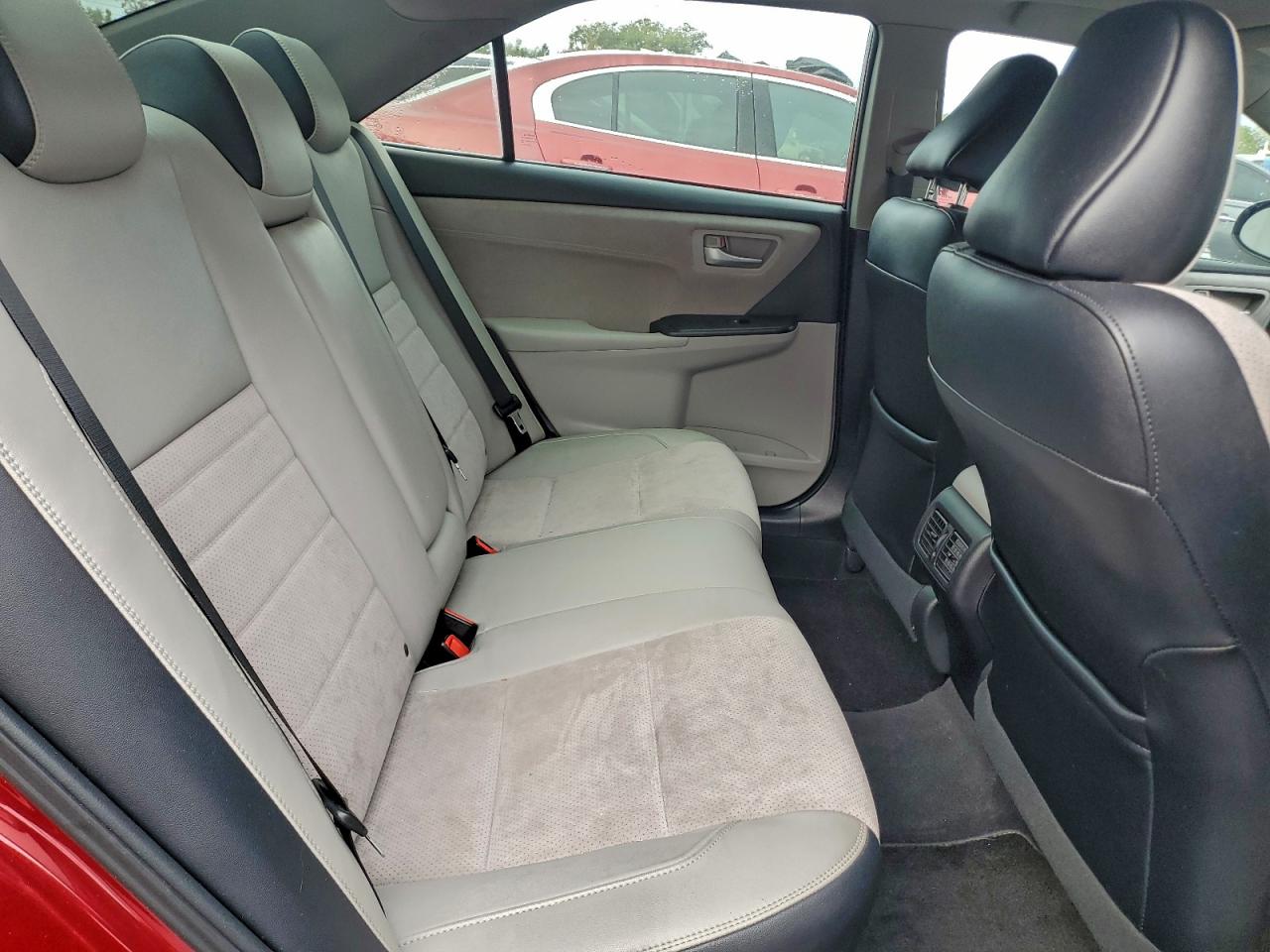2015 TOYOTA CAMRY XSE photo 10