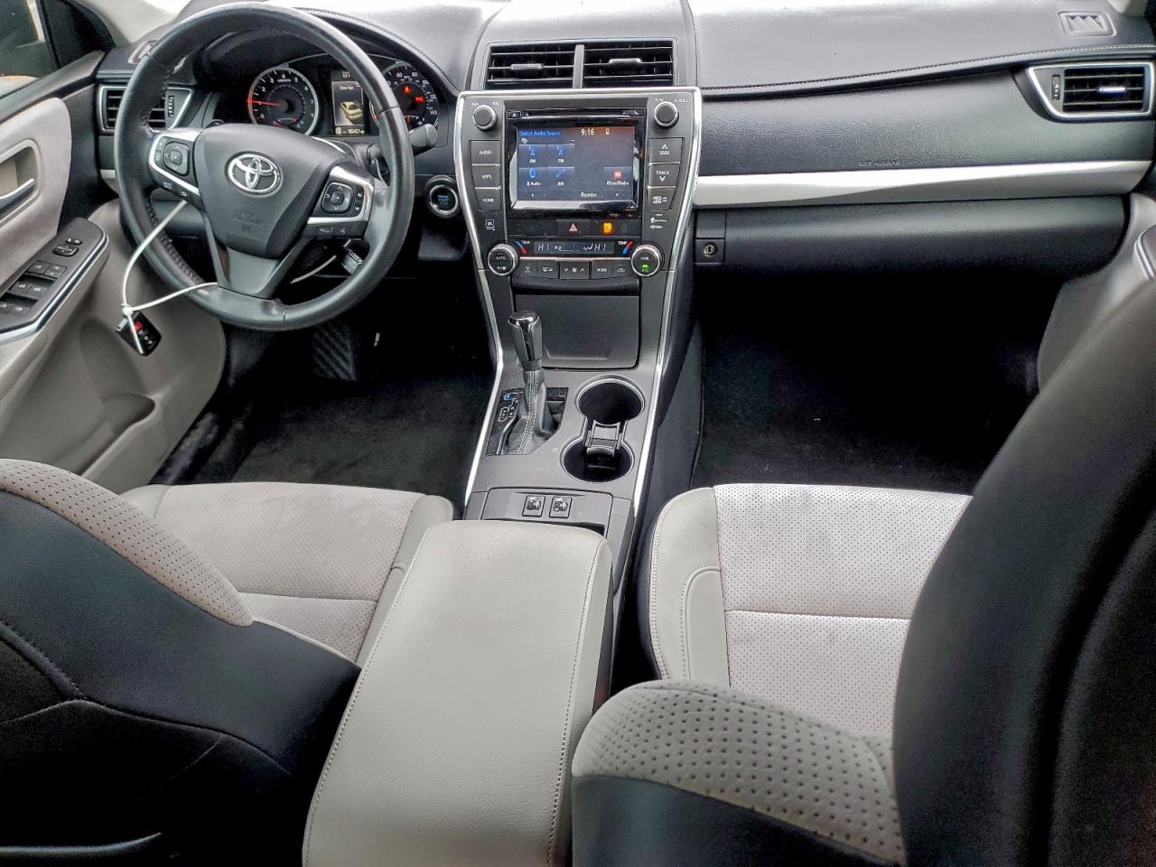 2015 TOYOTA CAMRY XSE photo 8