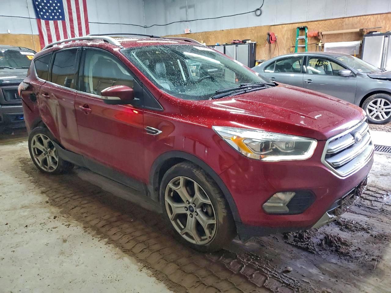2017 FORD ESCAPE TITANIUM photo 4