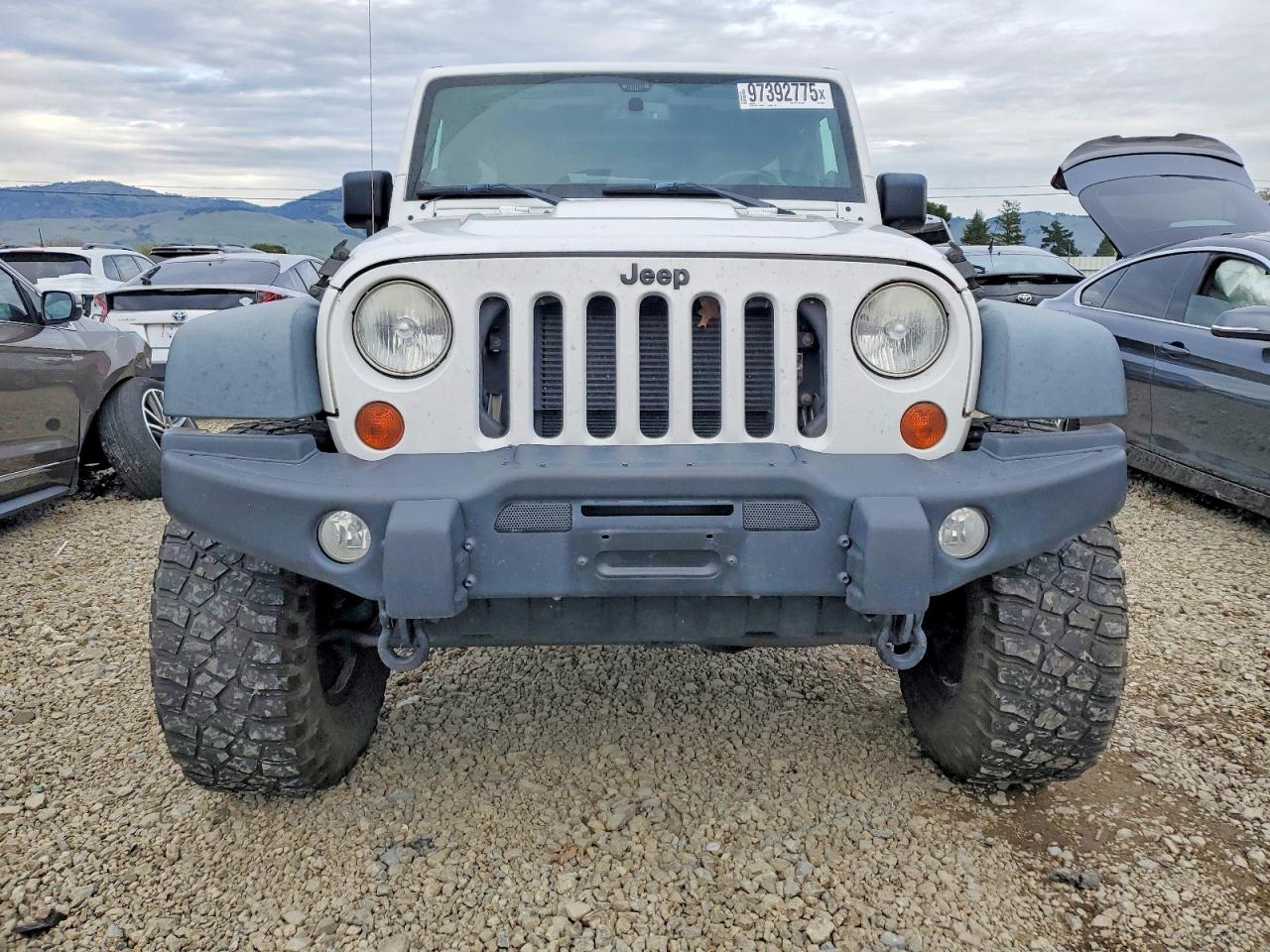 2013 JEEP WRANGLER UNLIMITED SAHARA photo 5