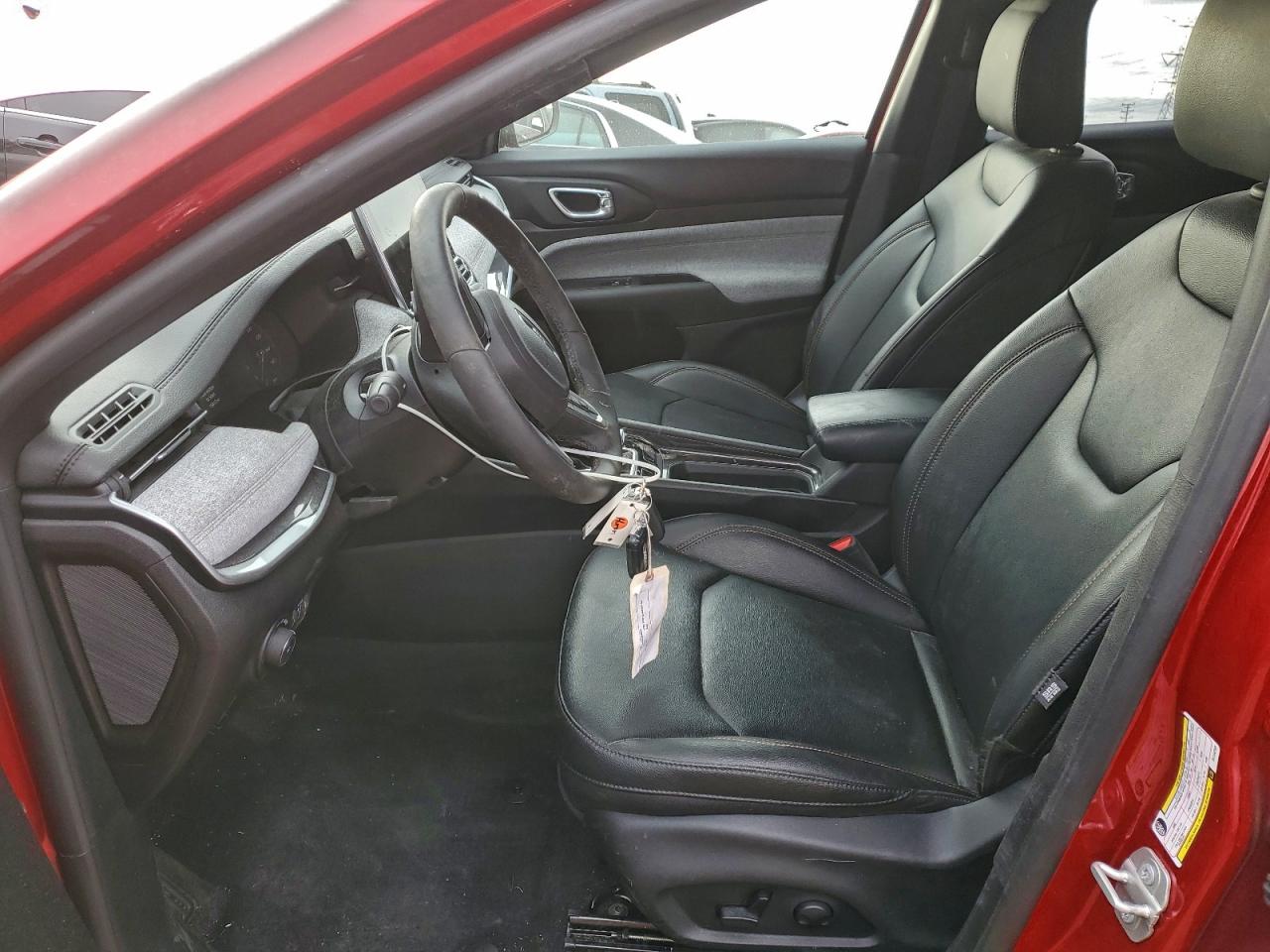 2024 JEEP COMPASS LATITUDE LUX photo 7