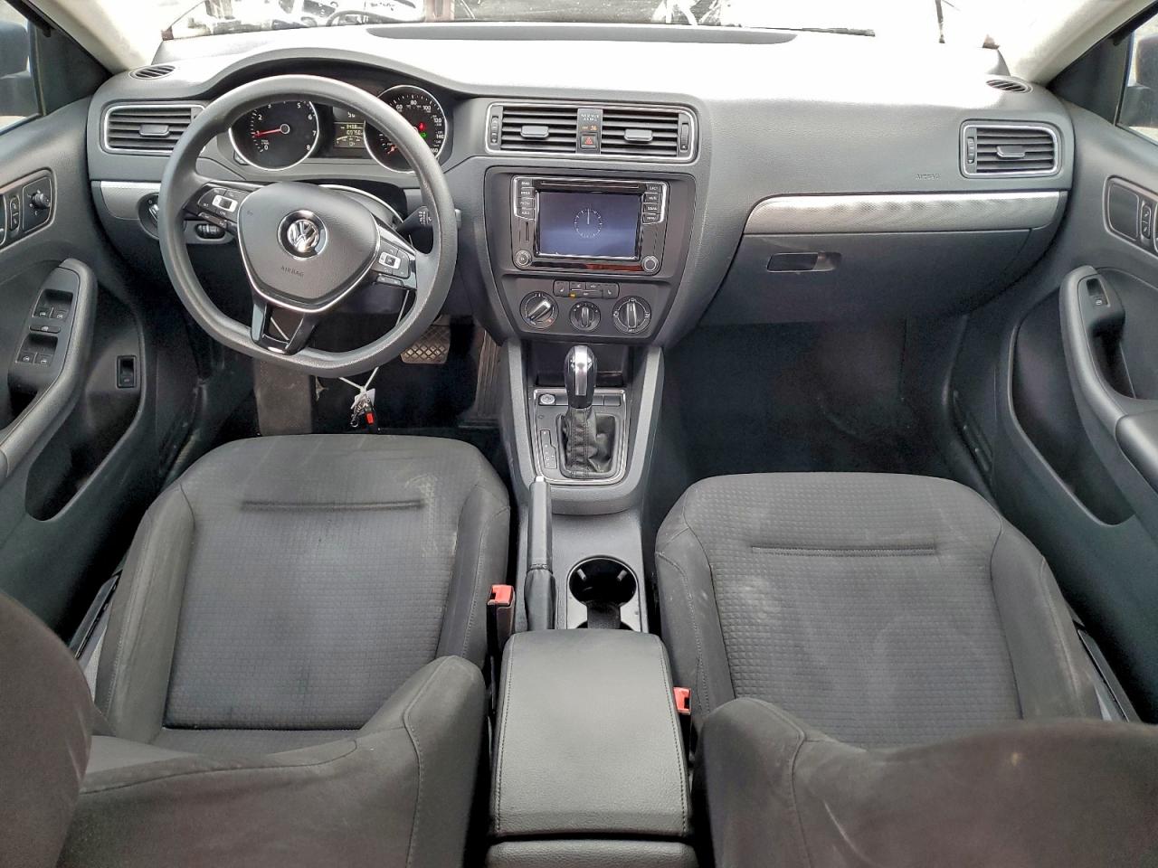 2016 VOLKSWAGEN JETTA SE photo 8