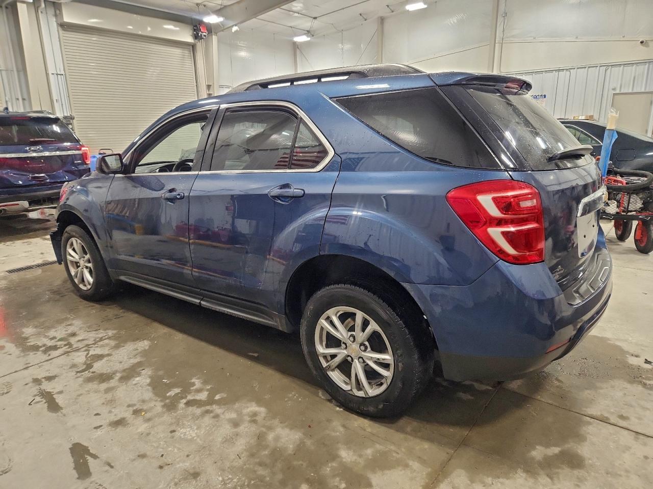 2016 CHEVROLET EQUINOX LT photo 2
