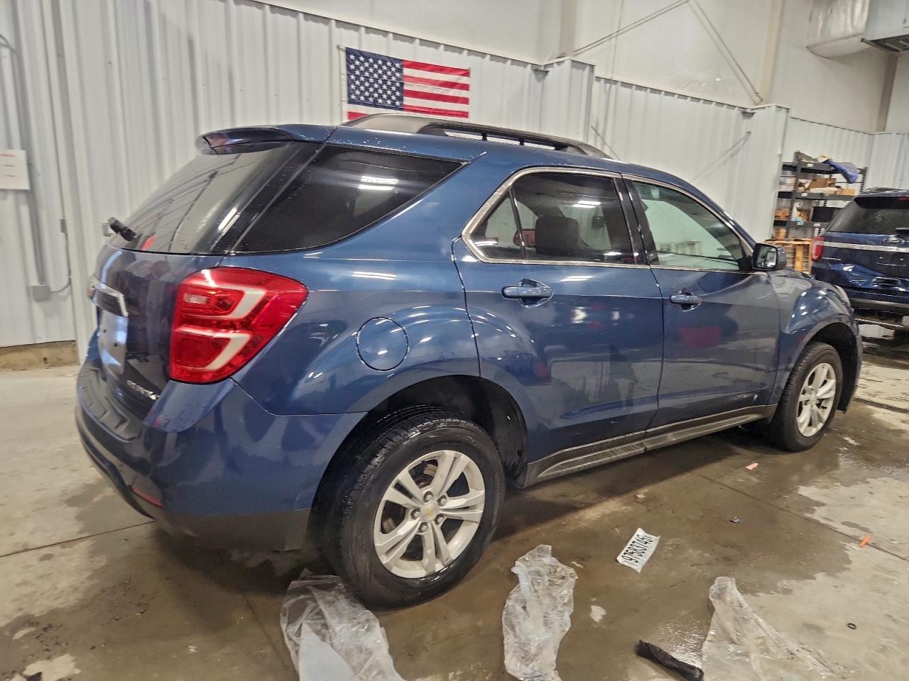 2016 CHEVROLET EQUINOX LT photo 3