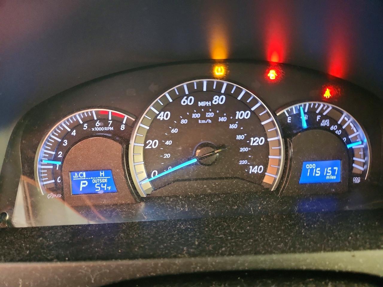 2014 TOYOTA CAMRY L photo 9
