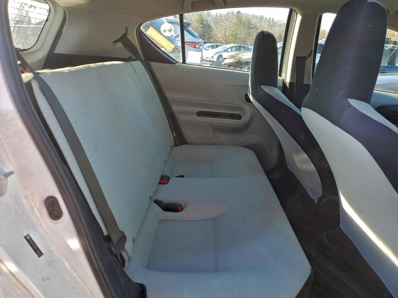 2012 TOYOTA PRIUS C photo 10
