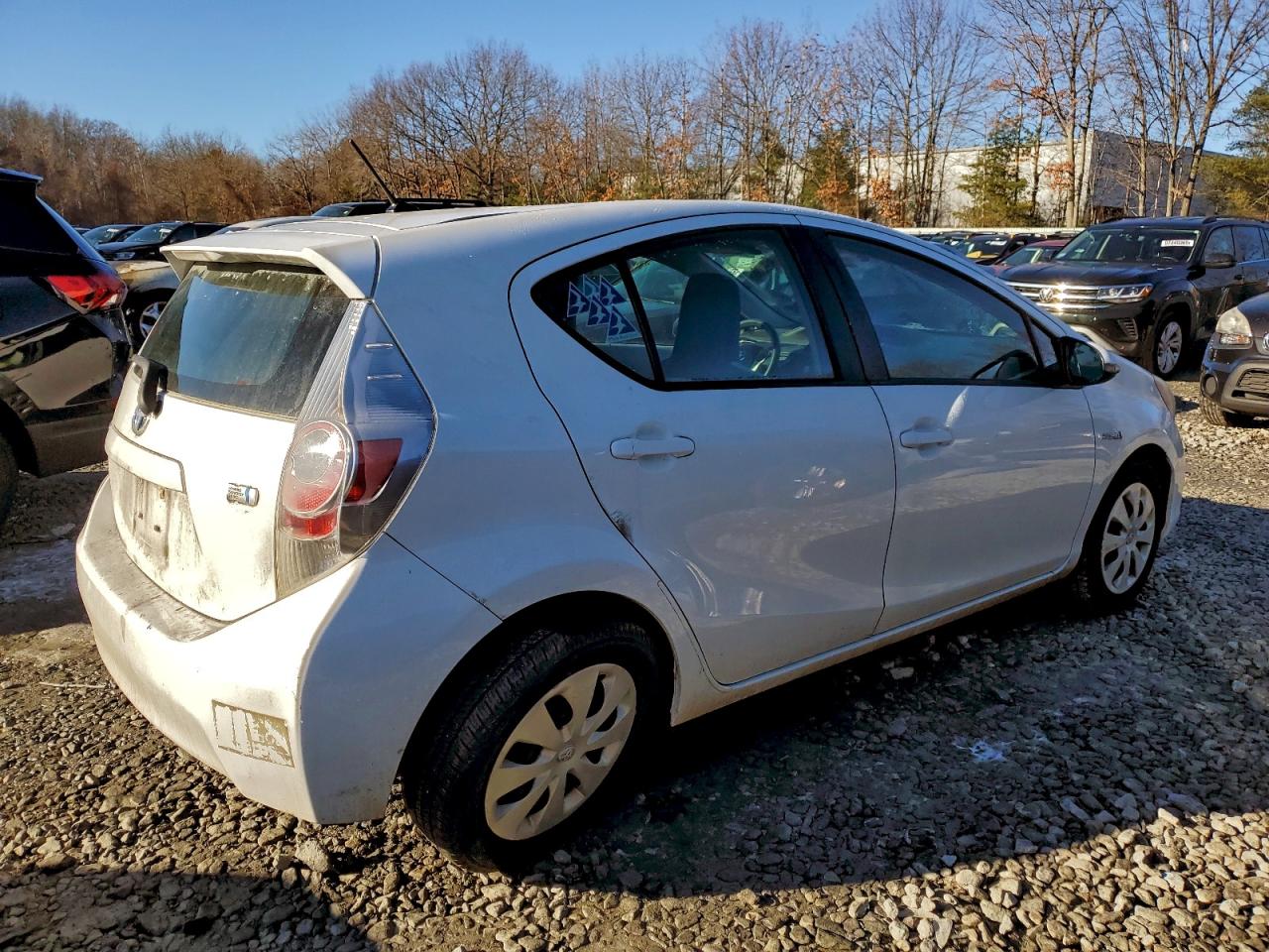 2012 TOYOTA PRIUS C photo 3