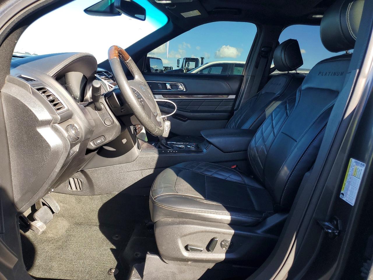2016 FORD EXPLORER PLATINUM photo 7