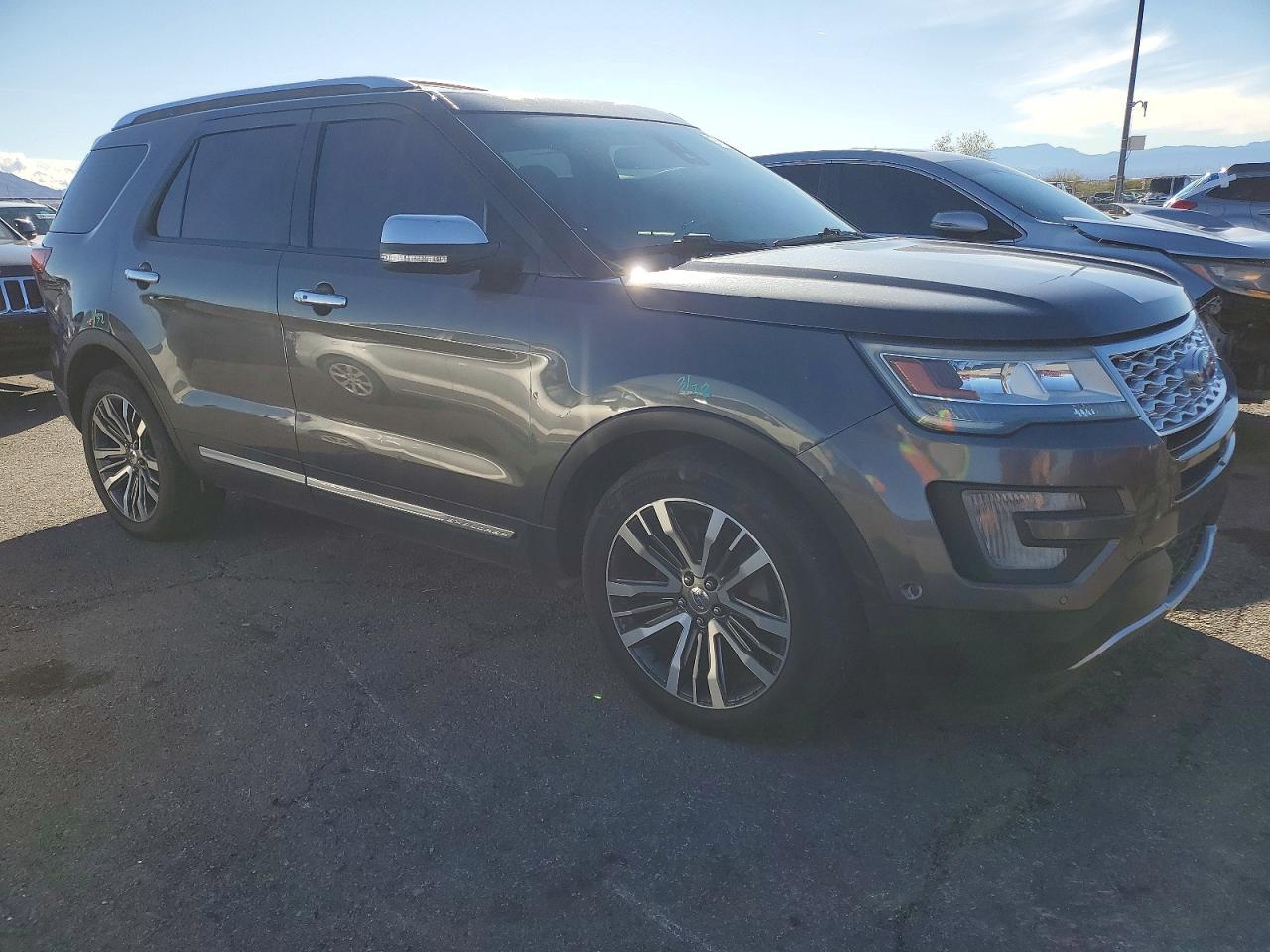 2016 FORD EXPLORER PLATINUM photo 4