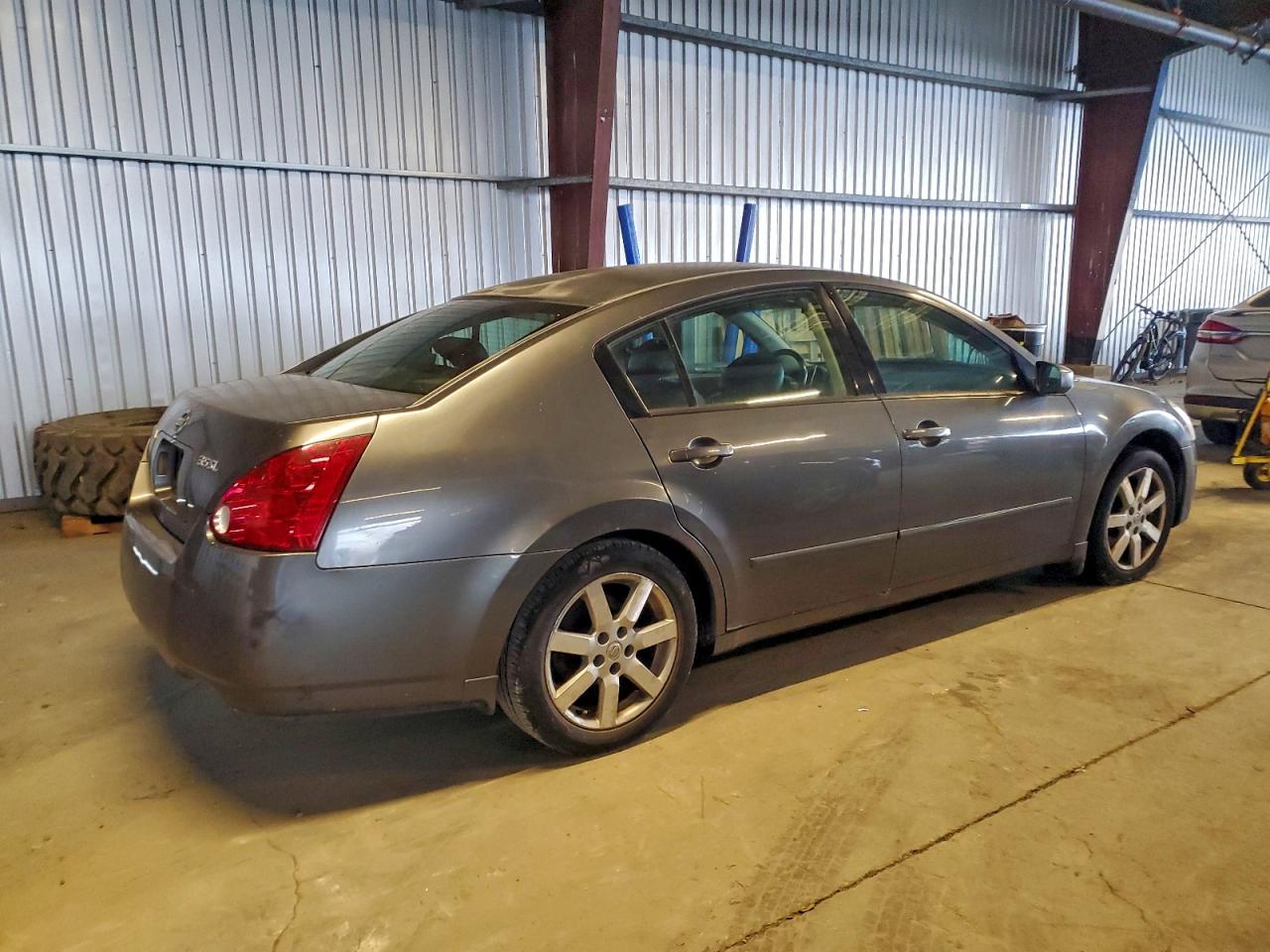 2006 NISSAN MAXIMA SE photo 3