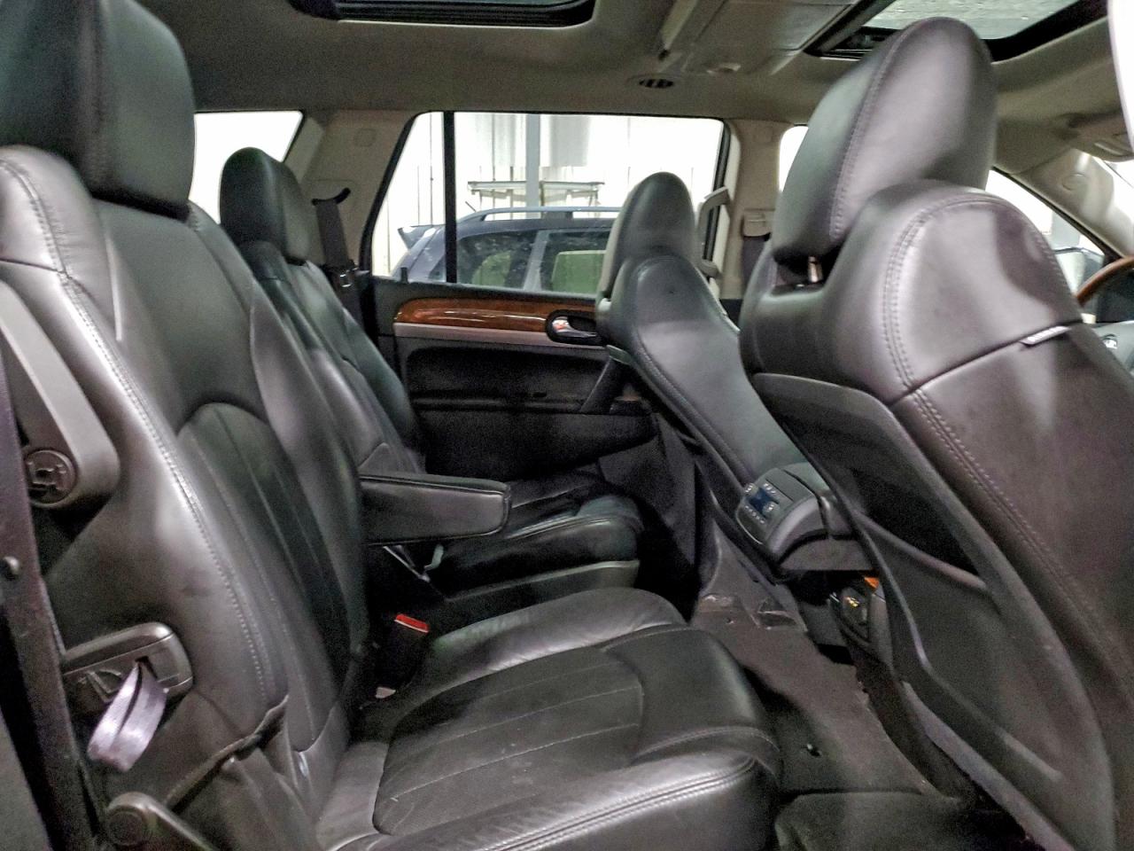 2011 BUICK ENCLAVE CXL photo 11