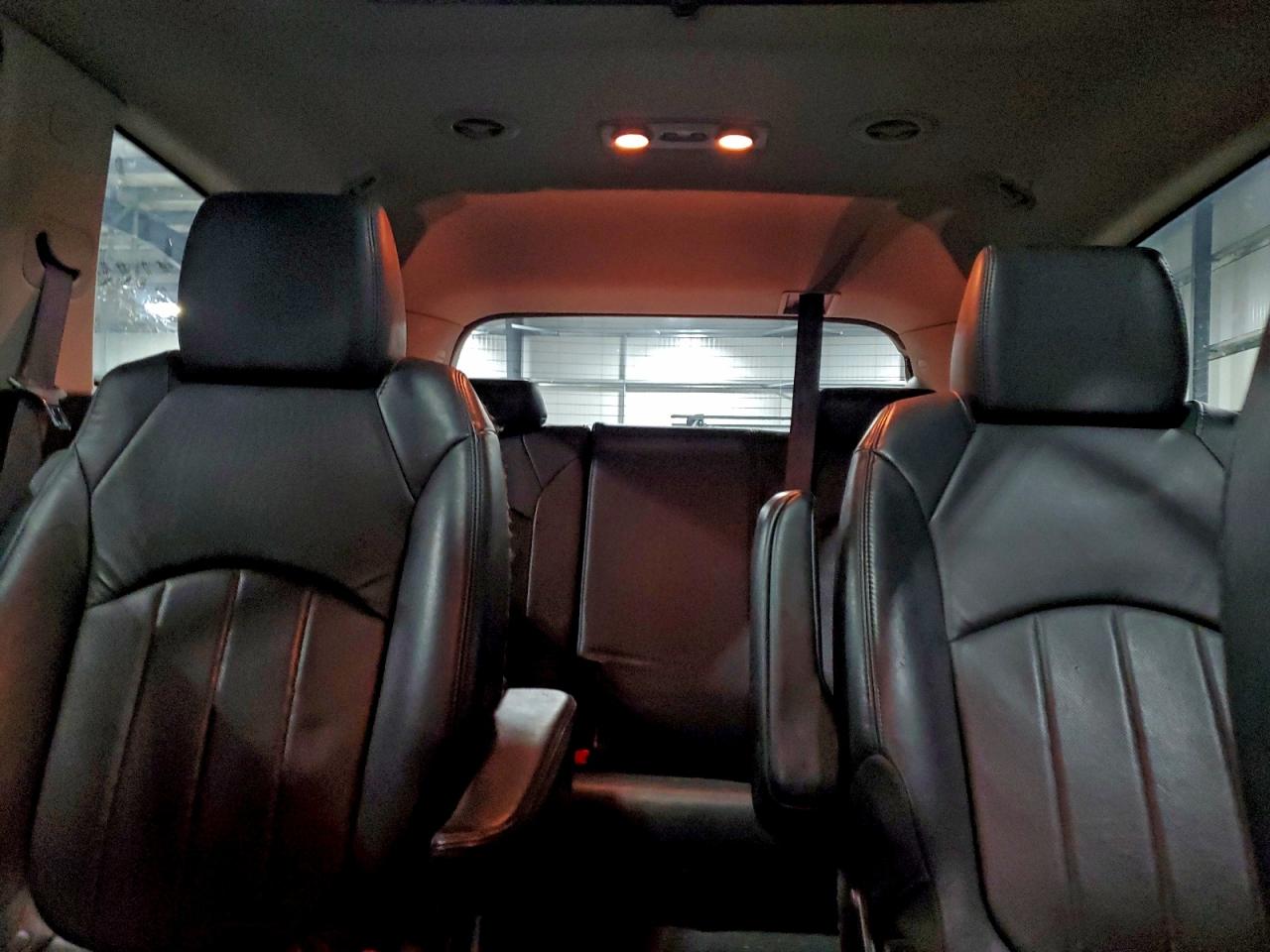 2011 BUICK ENCLAVE CXL photo 10