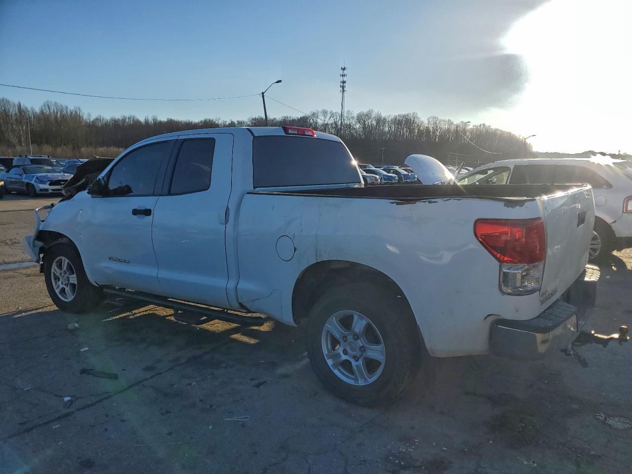 2012 TOYOTA TUNDRA DOUBLE CAB SR5 photo 2