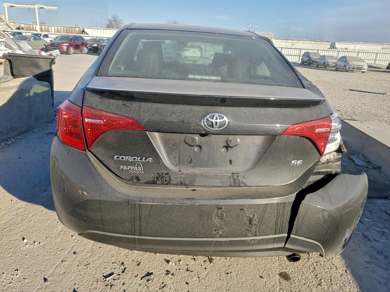 2017 TOYOTA COROLLA L photo 6