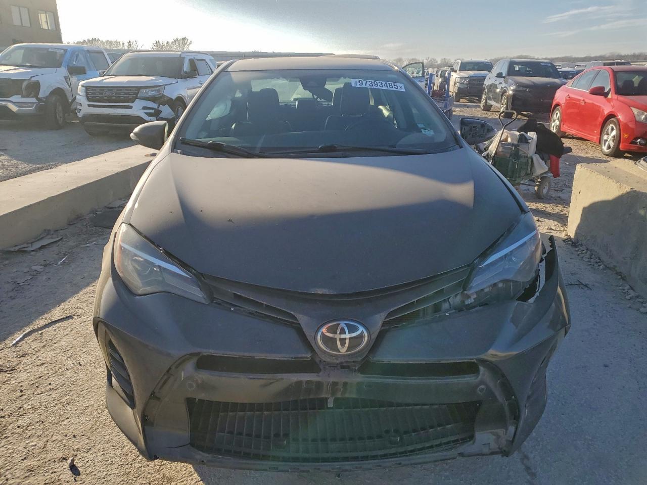 2017 TOYOTA COROLLA L photo 5