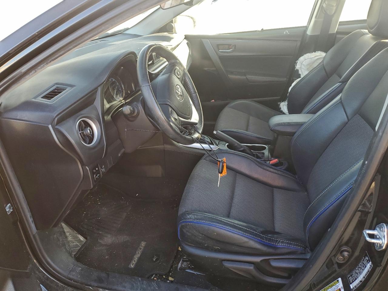 2017 TOYOTA COROLLA L photo 7