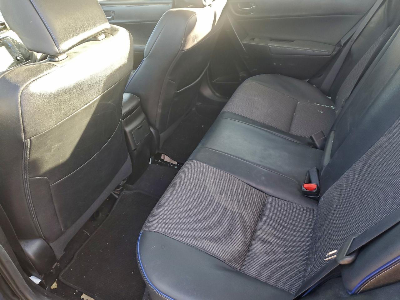 2017 TOYOTA COROLLA L photo 10