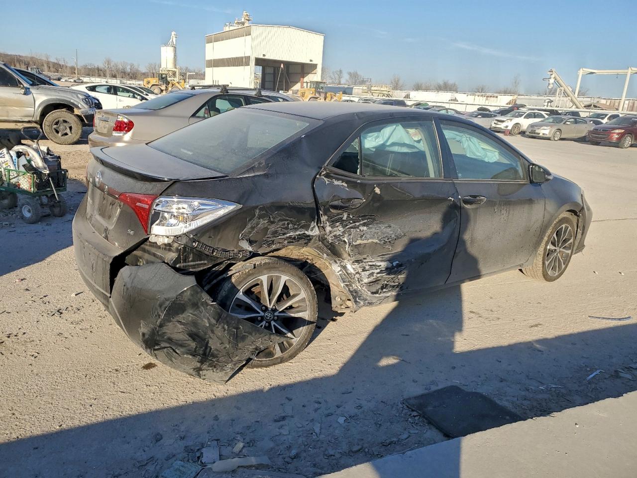 2017 TOYOTA COROLLA L photo 3