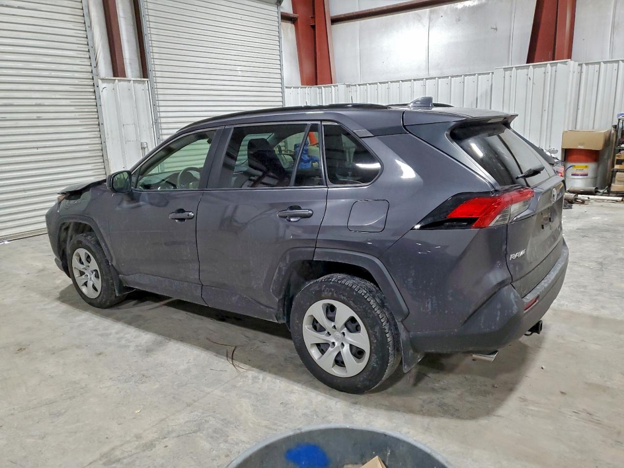2019 TOYOTA RAV4 LE photo 2