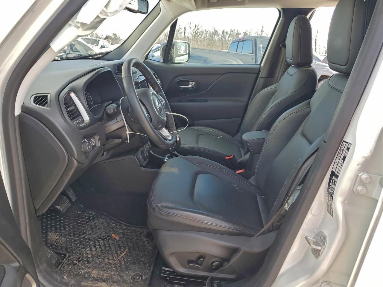 2023 JEEP RENEGADE LIMITED photo 7