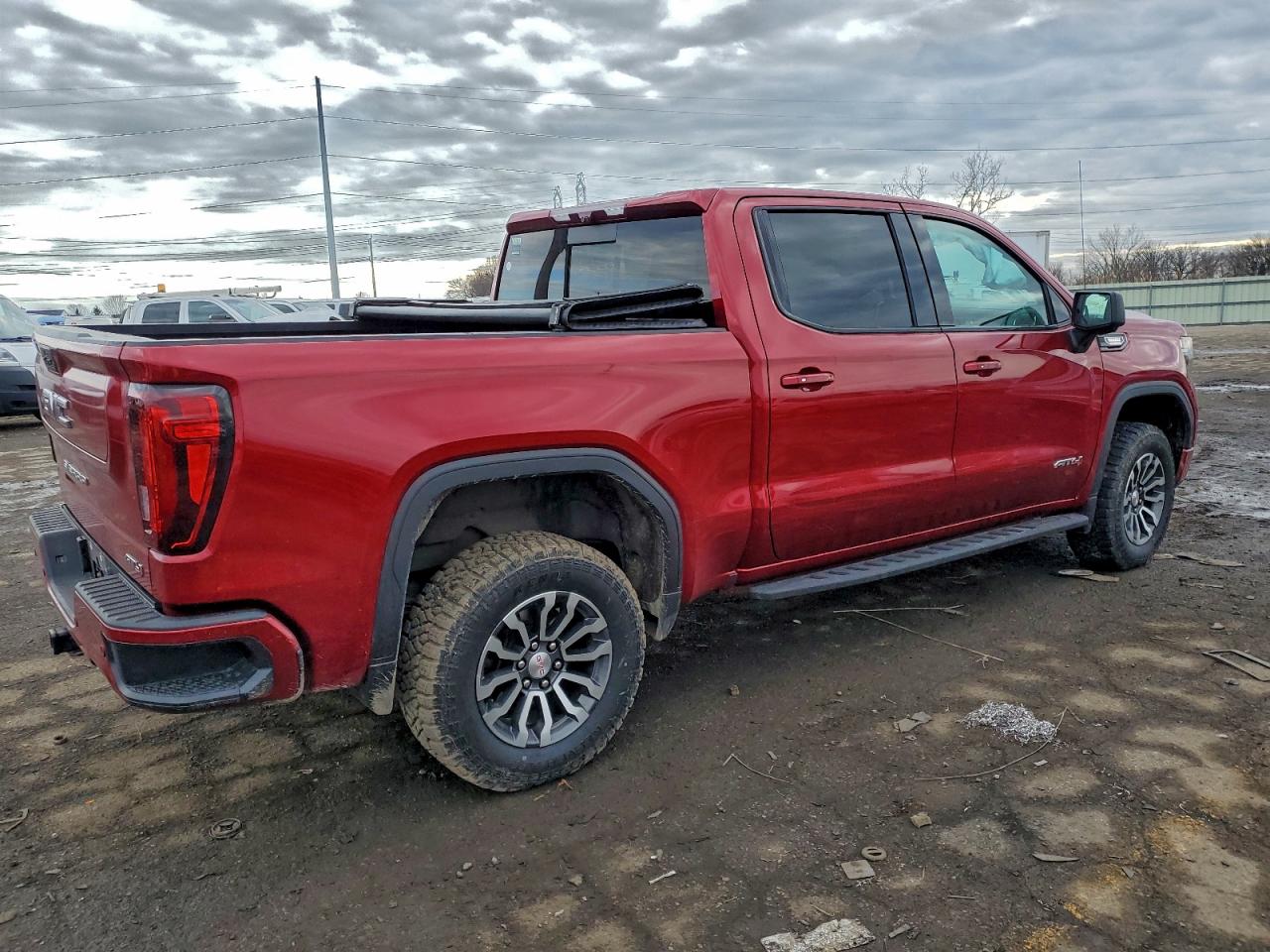 2021 GMC SIERRA K1500 AT4 photo 3