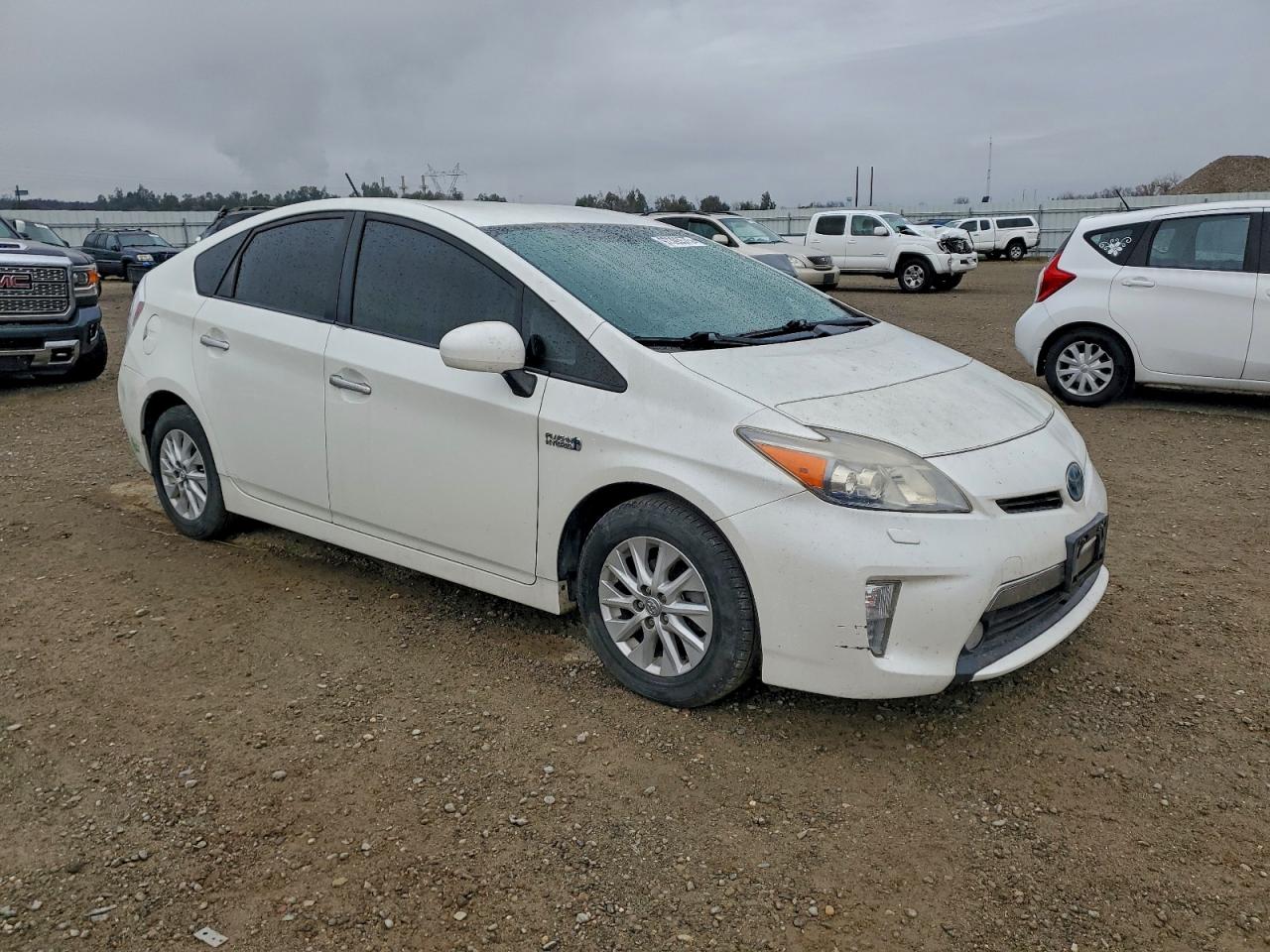 2014 TOYOTA PRIUS PLUG-IN photo 4