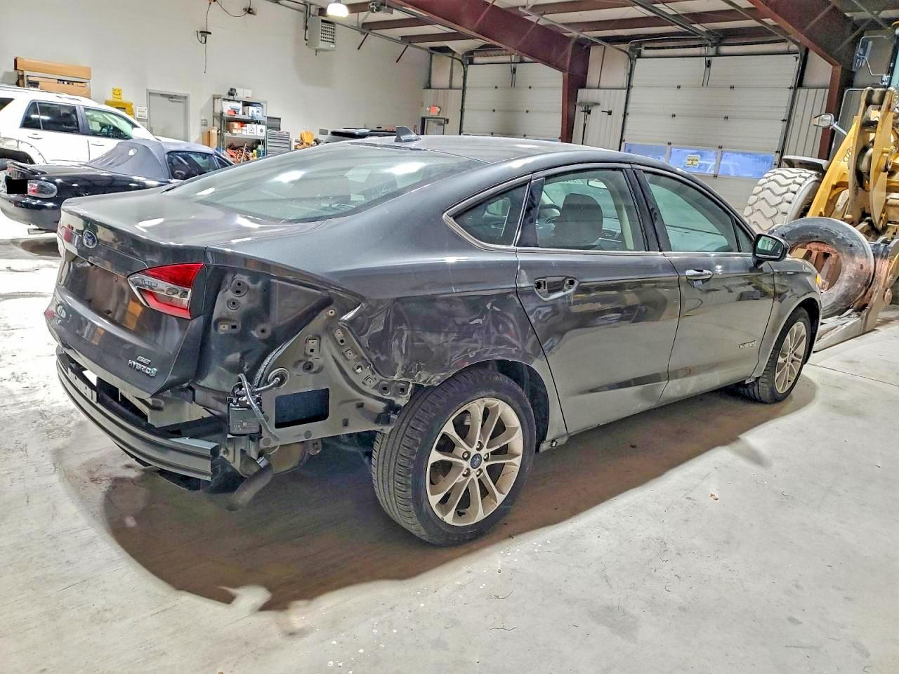 2019 FORD FUSION SE photo 3
