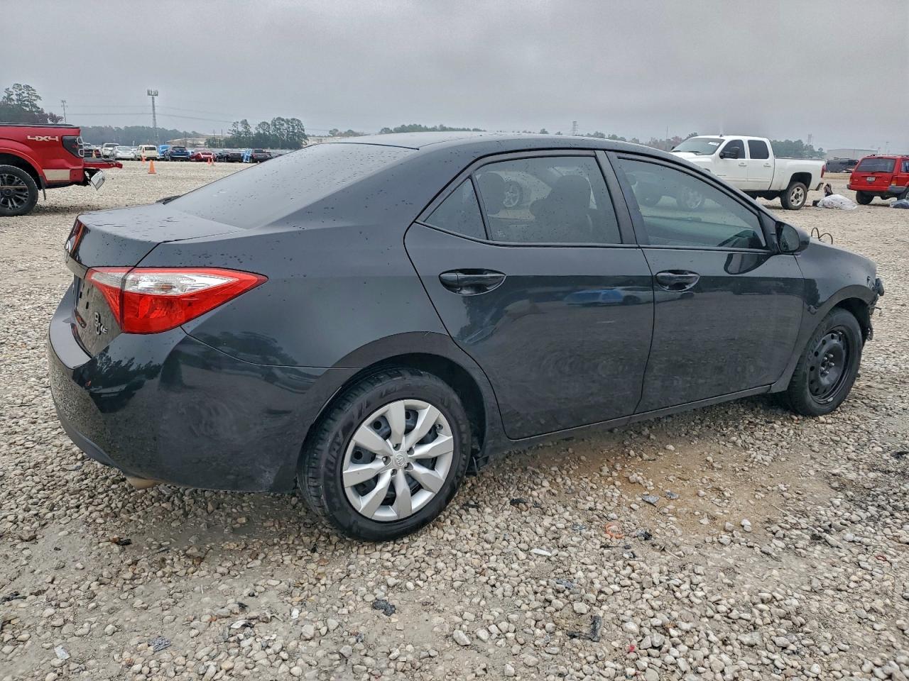 2015 TOYOTA COROLLA L photo 3