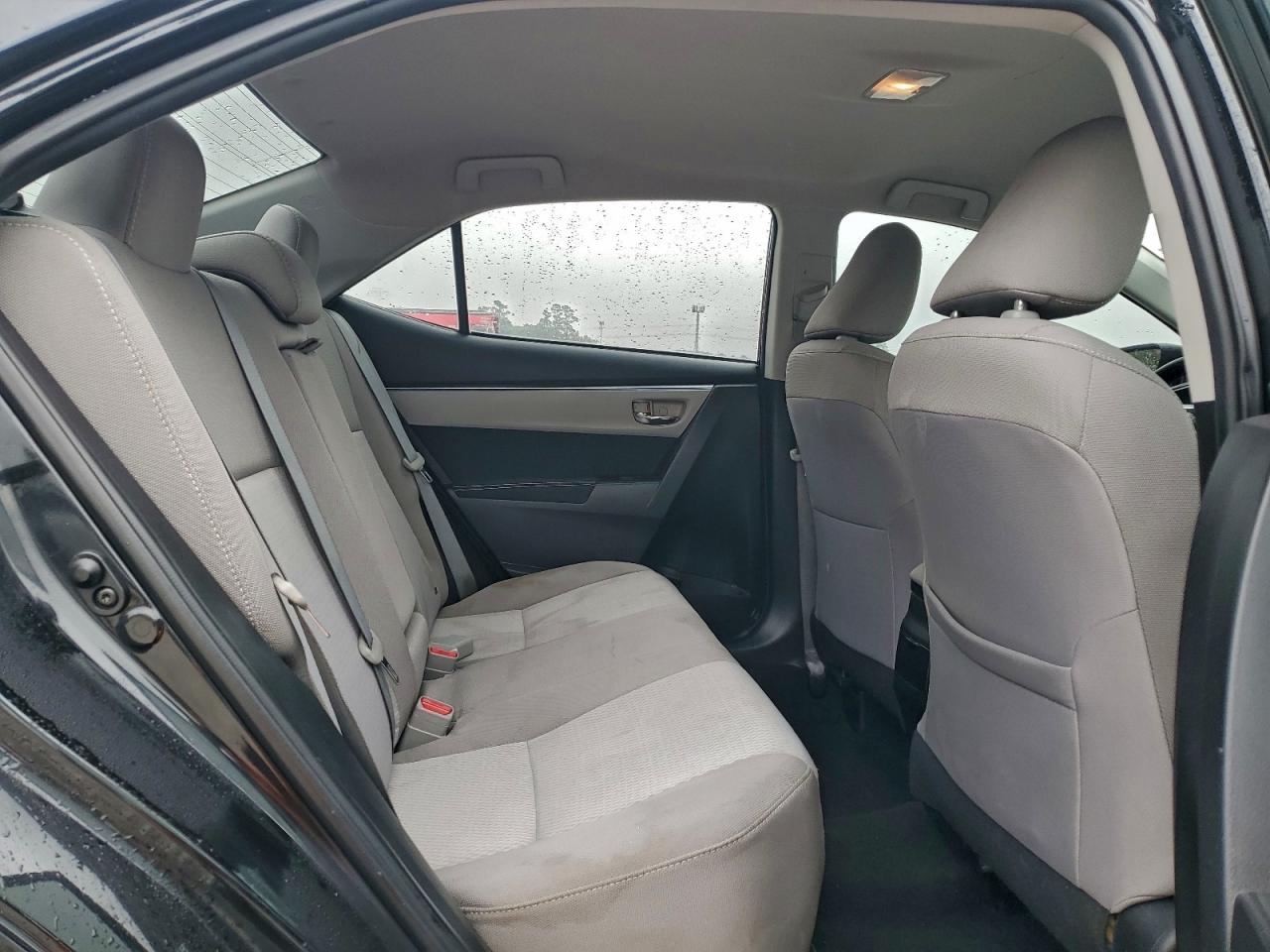 2015 TOYOTA COROLLA L photo 10