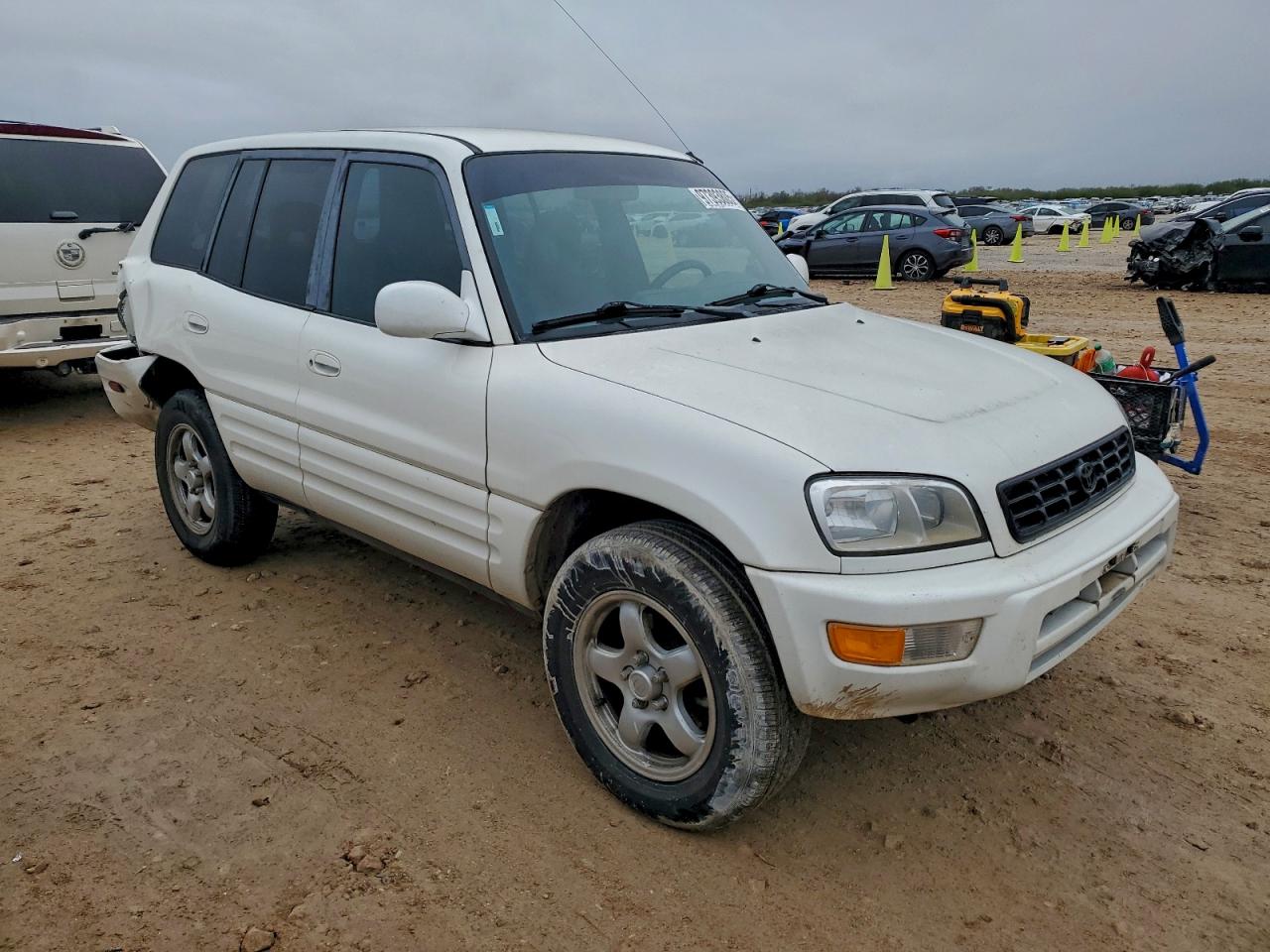 1999 TOYOTA RAV4 photo 4