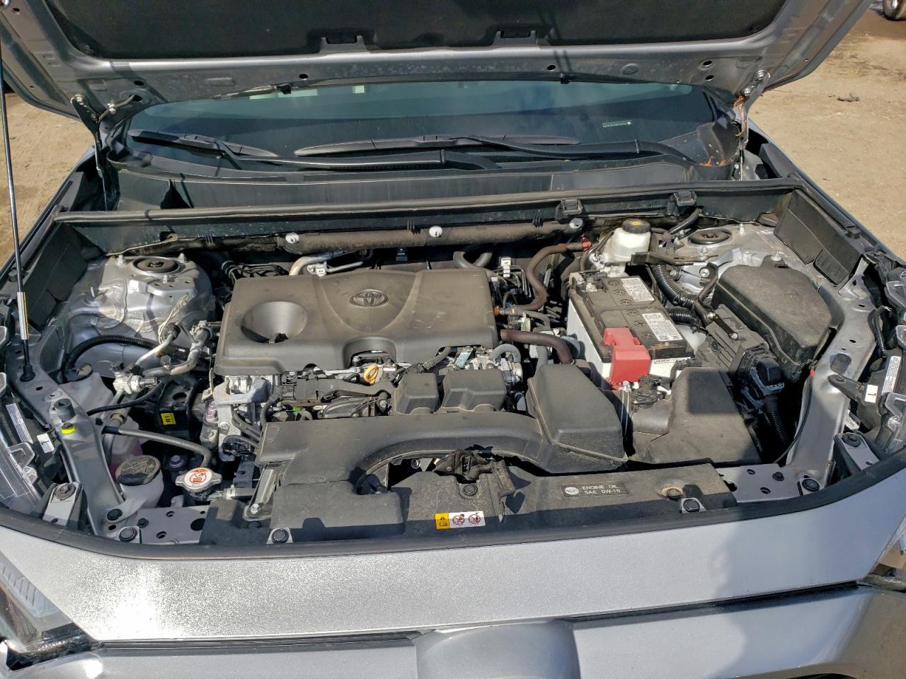 2024 TOYOTA RAV4 XLE PREMIUM photo 11