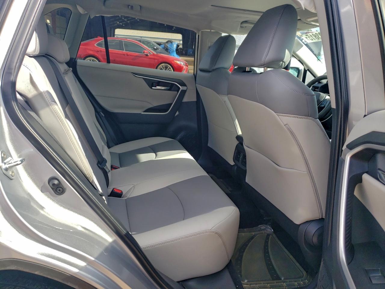 2024 TOYOTA RAV4 XLE PREMIUM photo 10