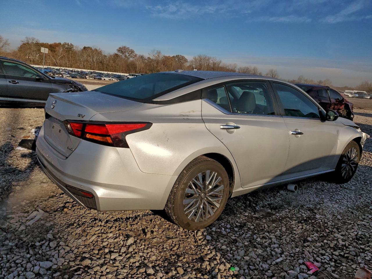 2024 NISSAN ALTIMA SV photo 3