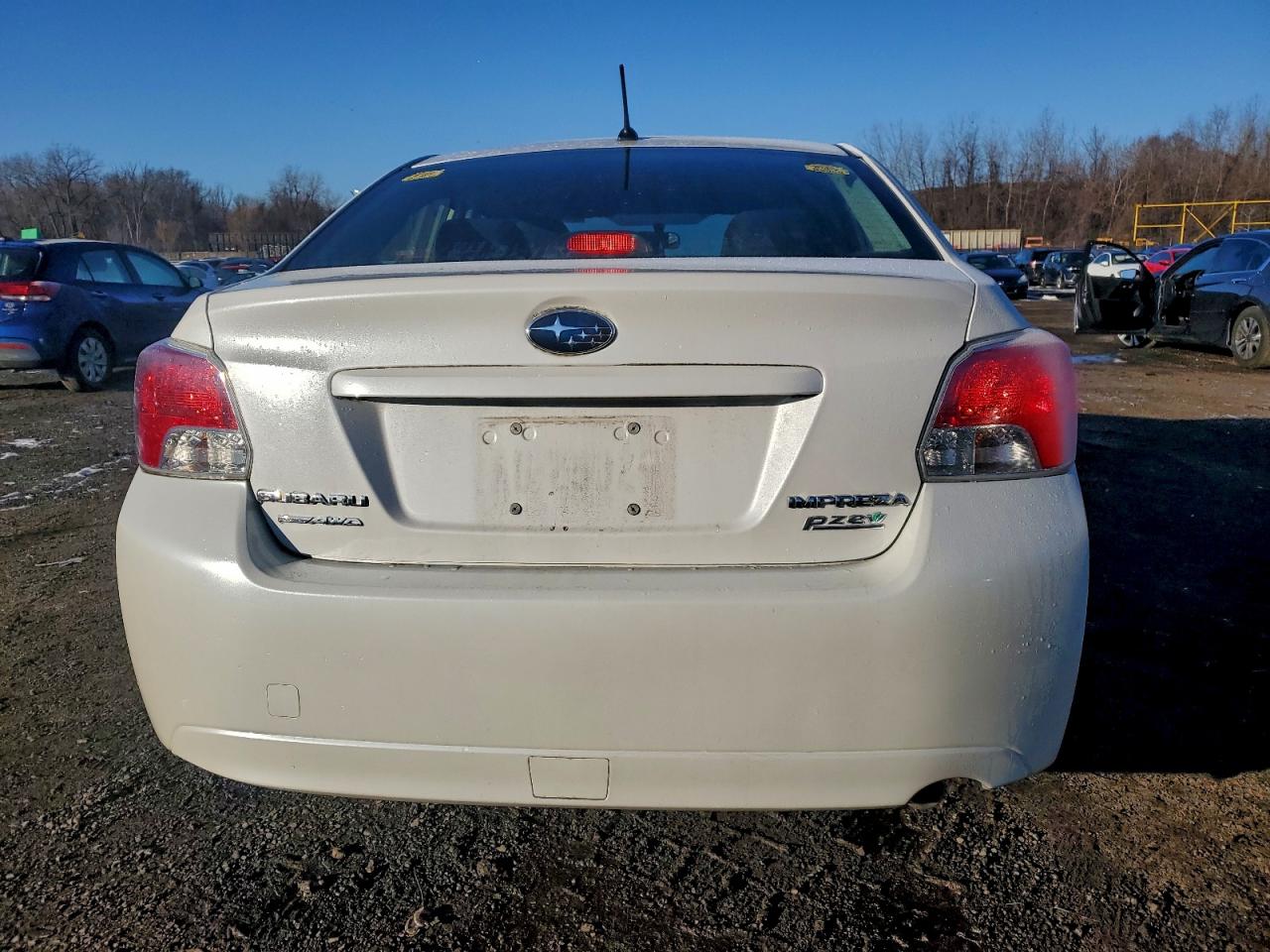 2014 SUBARU IMPREZA photo 16