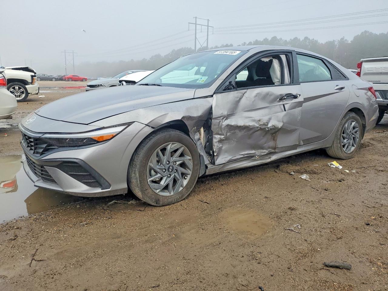 2024 HYUNDAI ELANTRA
