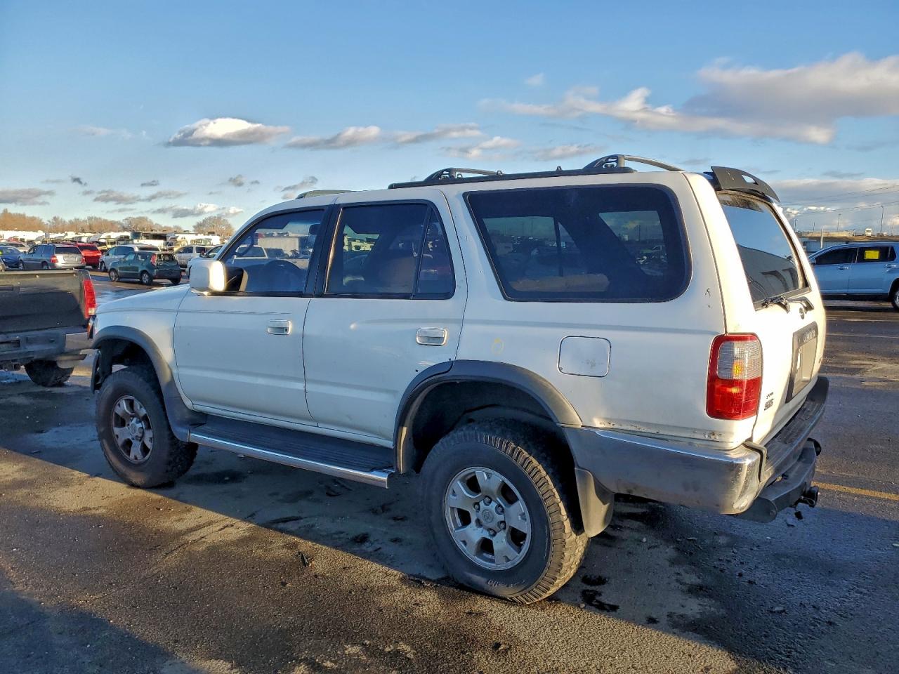 1998 TOYOTA 4RUNNER SR5 photo 2