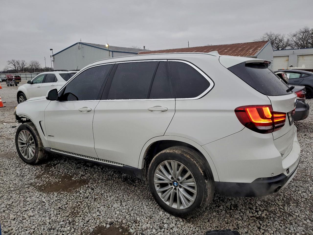 2016 BMW X5 XDRIVE35I photo 2