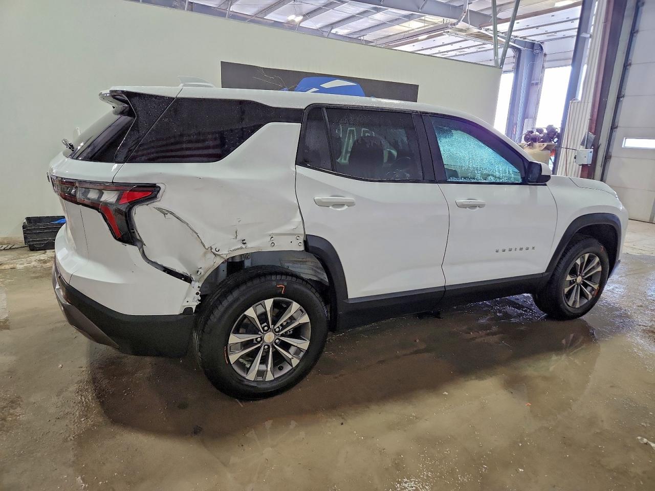 2026 CHEVROLET EQUINOX LT photo 3