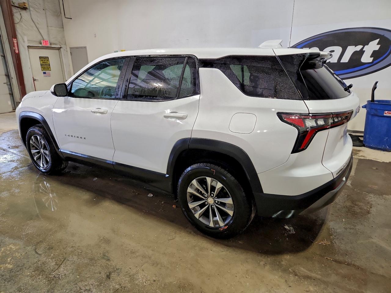 2026 CHEVROLET EQUINOX LT photo 2