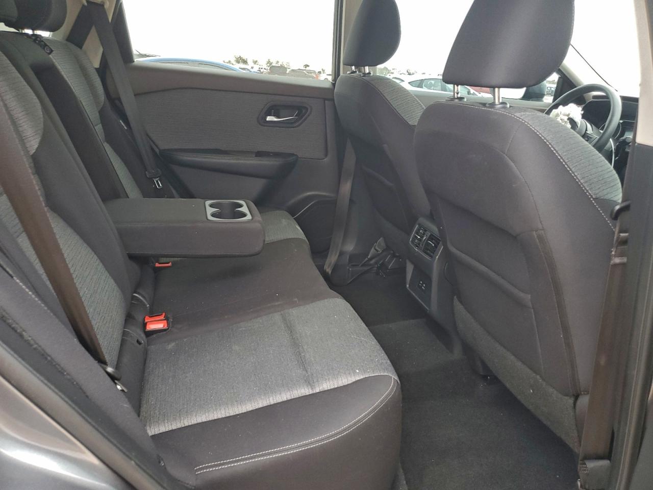 2021 NISSAN ROGUE SV photo 11