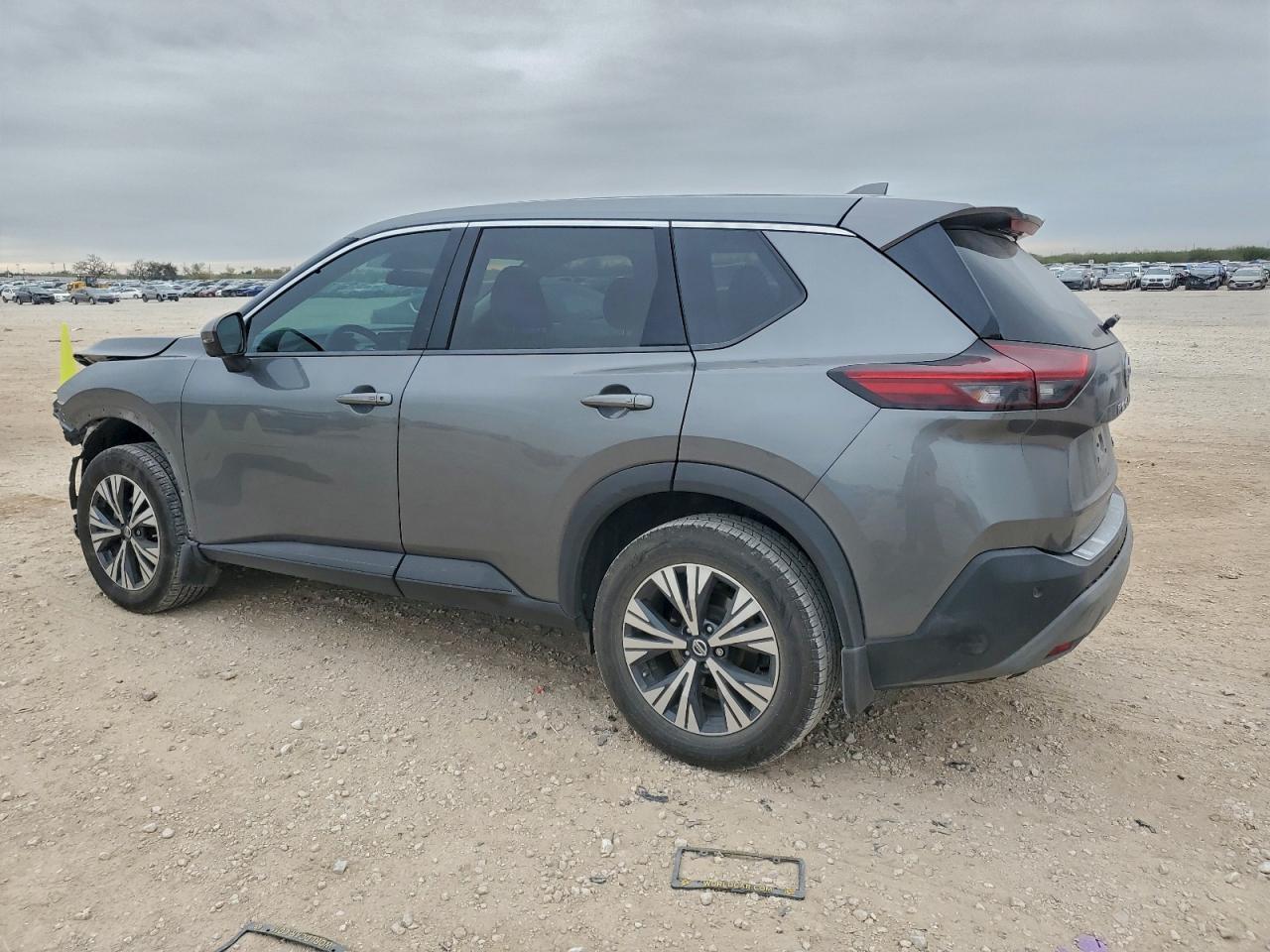 2021 NISSAN ROGUE SV photo 2