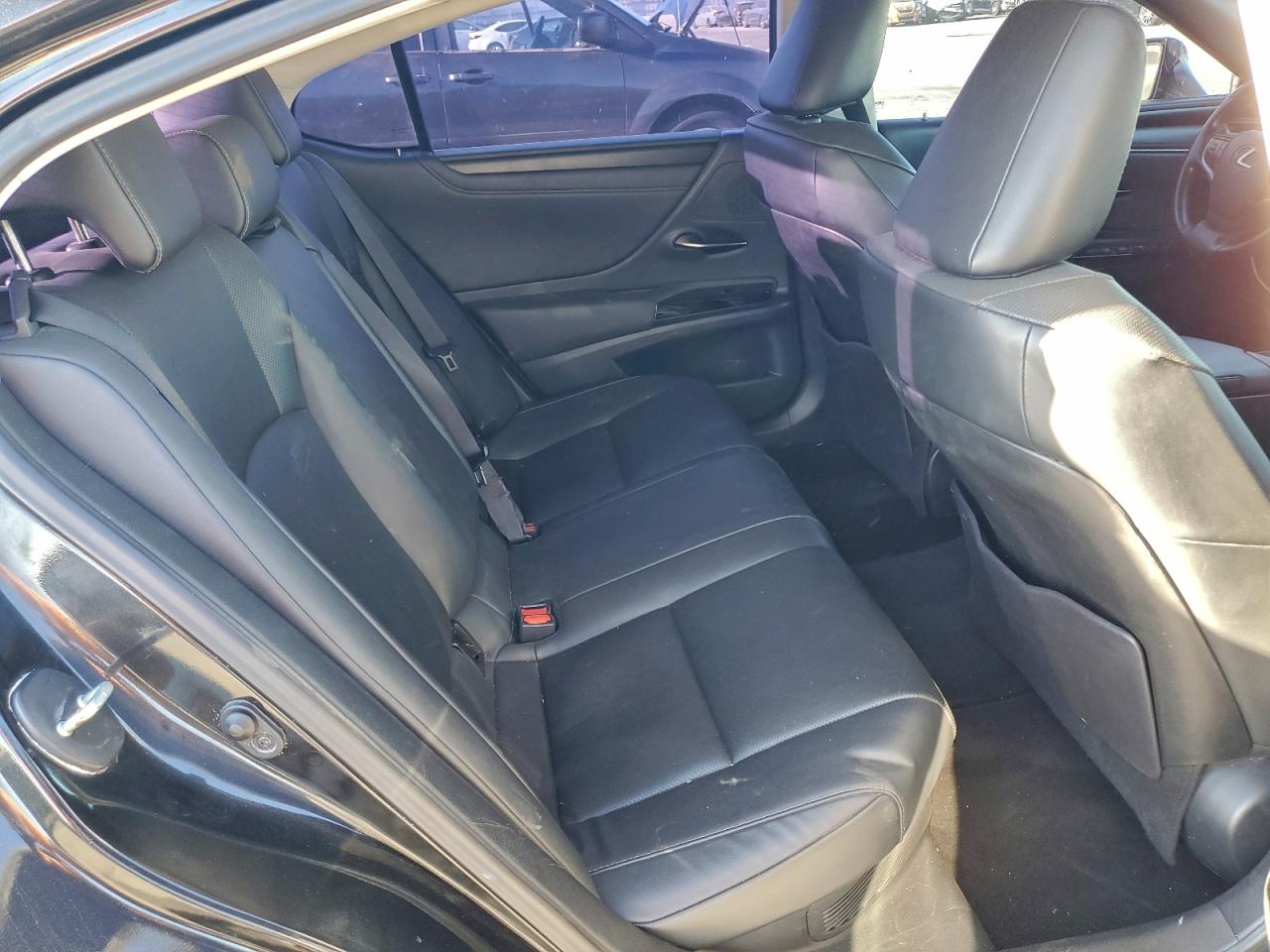 2023 LEXUS ES 300H BASE photo 10