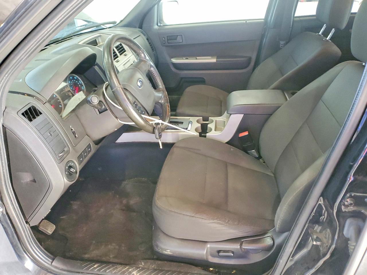2012 FORD ESCAPE XLT photo 7