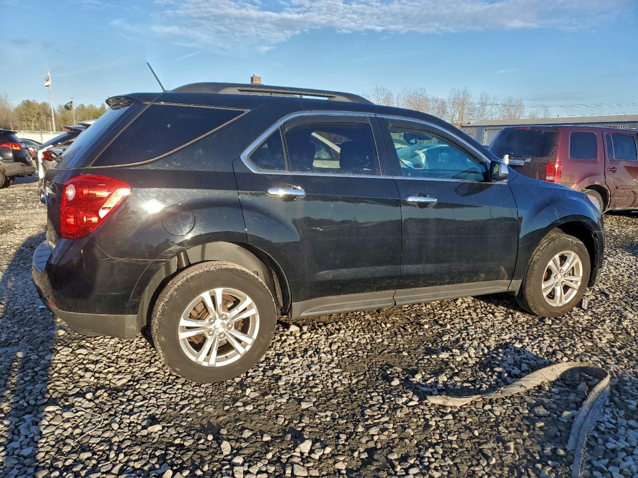 2015 CHEVROLET EQUINOX LT photo 3