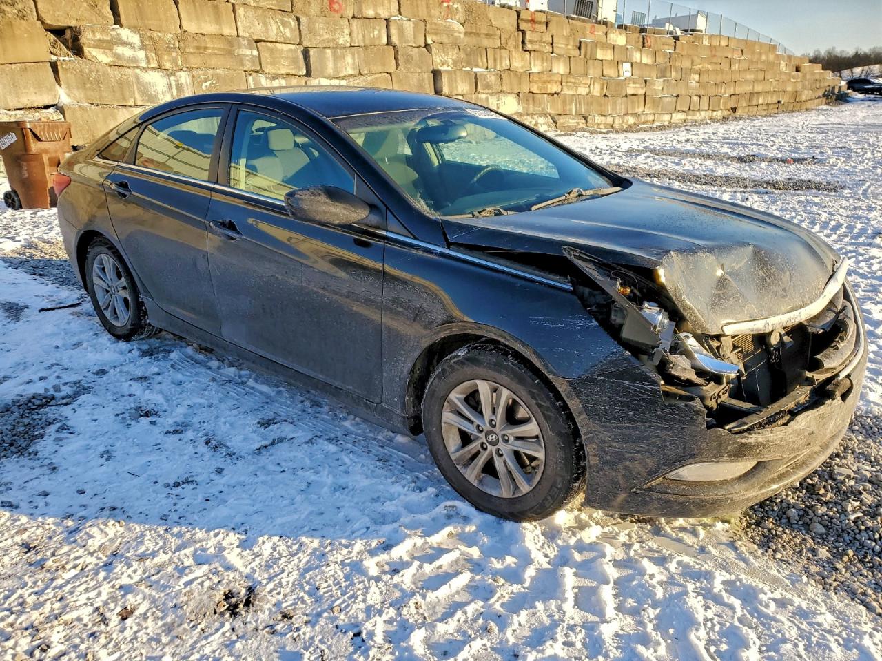 2013 HYUNDAI SONATA GLS photo 4