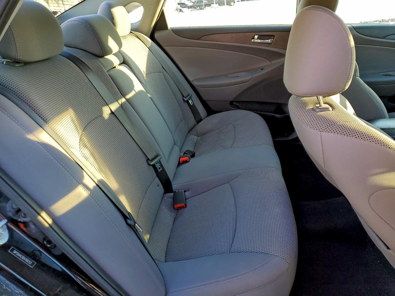 2013 HYUNDAI SONATA GLS photo 10